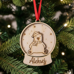 Drveni ukras za jelku sa imenom - Snežna kugla - Meda 2