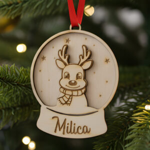 Drveni ukras za jelku sa imenom - Snežna kugla - Irvas